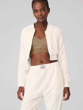 ALO YOGA Cropped Prizewinner Jacket size M ivory cream white